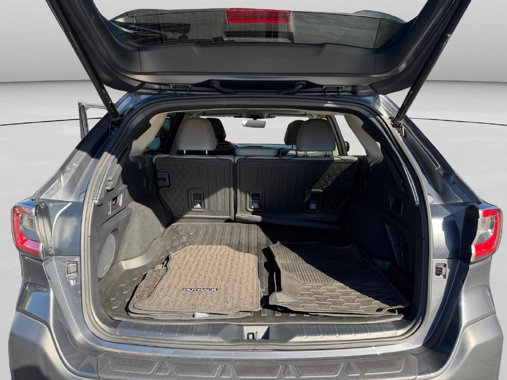 Used 2024 Subaru Outback Limited AWD/4WD image 18