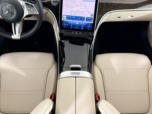 Certified 2022 Mercedes-Benz C 300 4MATIC Sedan image 17