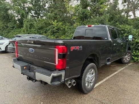 Used 2024 Ford F350 Lariat w/ Lariat Ultimate Package AWD/4WD image 2