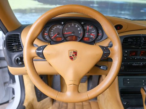 Used 1999 Porsche 911 Carrera image 14