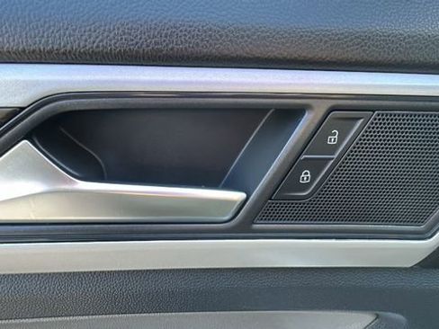 Used 2022 Volkswagen Atlas SE image 26