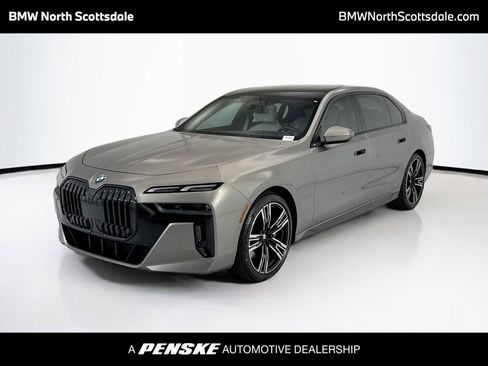 Certified 2023 BMW 760i xDrive AWD/4WD image 1