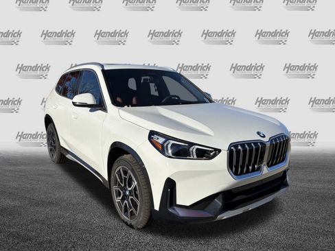 New 2026 BMW X1 xDrive28i w/ Convenience Package image 2