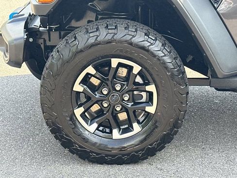 Certified 2025 Jeep Wrangler Unlimited Rubicon 4xe w/ Safety Group AWD/4WD image 13