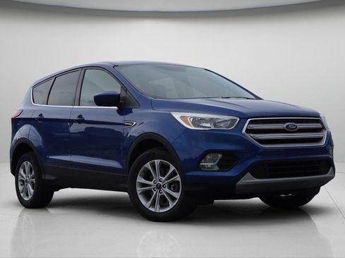 Used 2019 Ford Escape SE AWD/4WD image 2