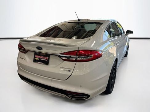 Used 2018 Ford Fusion Titanium AWD/4WD image 6