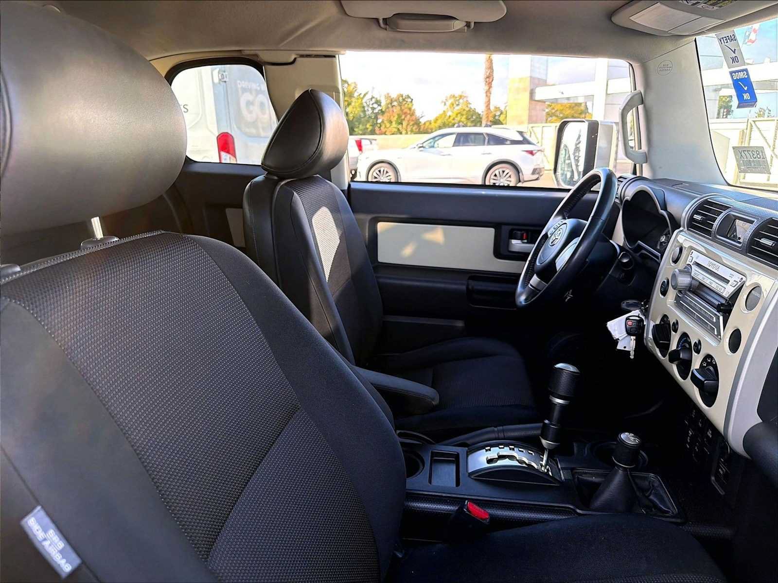 Used 2008 Toyota FJ Cruiser 4WD w/ Upgrade Pkg 2 image 10