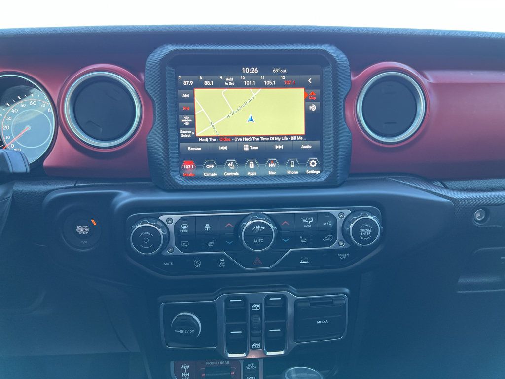 Used 2023 Jeep Gladiator Rubicon w/ Cold Weather Group AWD/4WD image 17