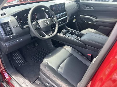 New 2026 Nissan Pathfinder SL w/ SL Premium Package (P04) AWD/4WD image 16