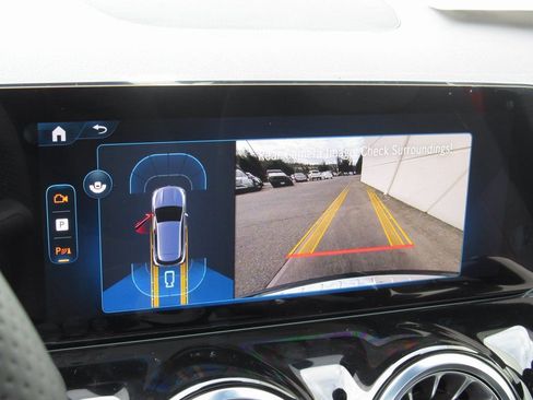 New 2025 Mercedes-Benz GLA 35 AMG 4MATIC image 38