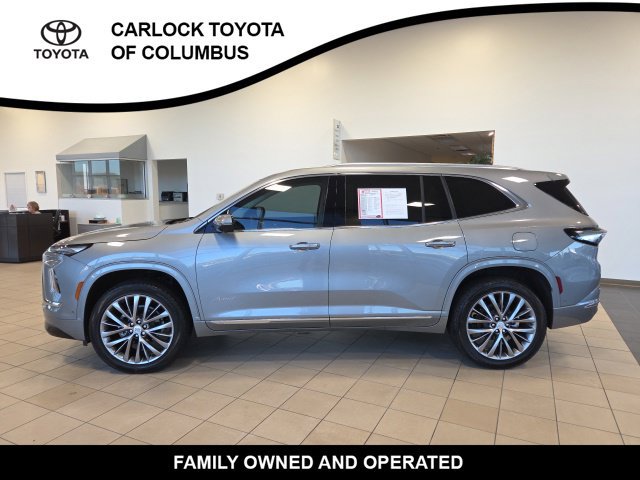 Used 2026 Buick Enclave Avenir w/ Super Cruise Package AWD/4WD image 3