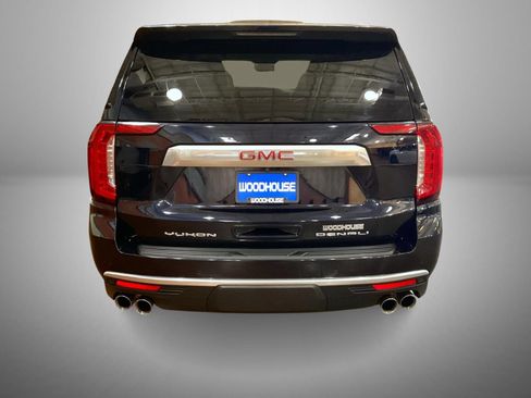 Used 2023 GMC Yukon XL Denali AWD/4WD image 6
