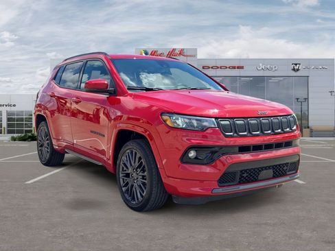 Used 2022 Jeep Compass Limited AWD/4WD image 7