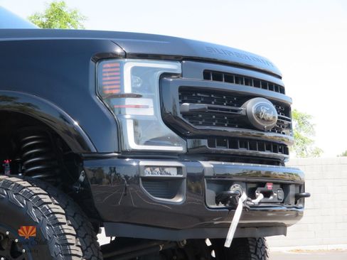 Used 2022 Ford F250 Lariat w/ Tremor Off-Road Package AWD/4WD image 36