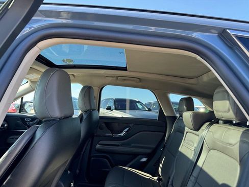 New 2025 Lincoln Corsair AWD w/ Equipment Group 101A image 11