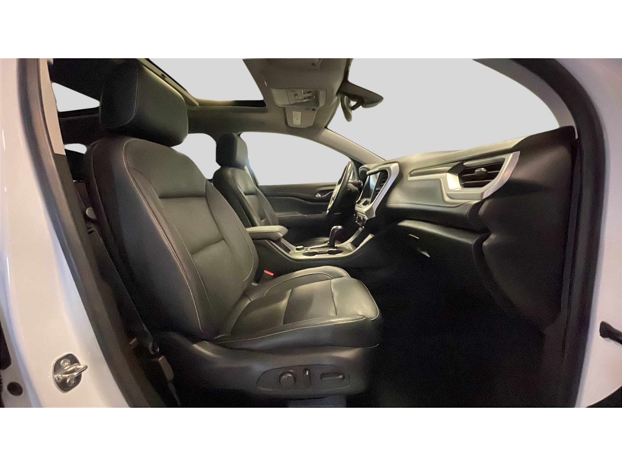 Used 2019 GMC Acadia SLT FWD image 19