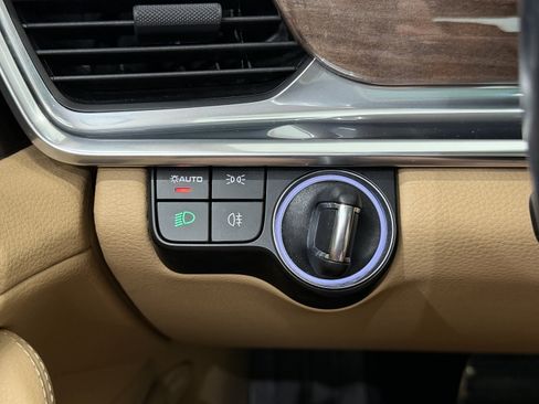 Certified 2023 Porsche Panamera 4 image 49