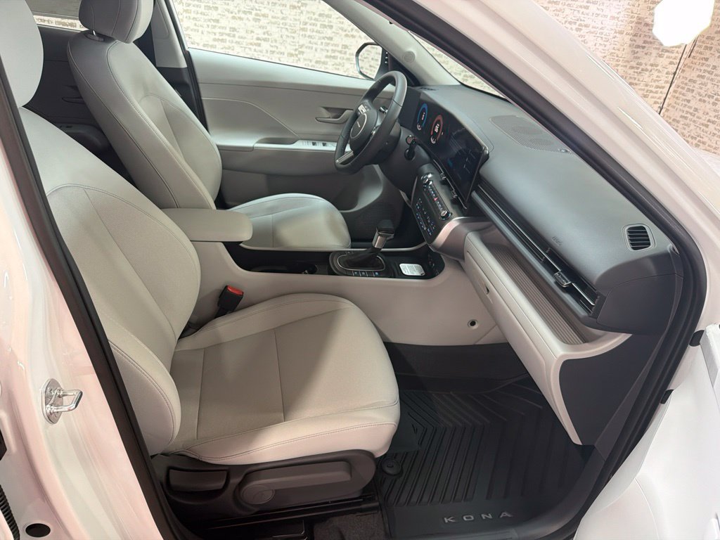 New 2027 Hyundai Kona SEL Sport FWD image 10