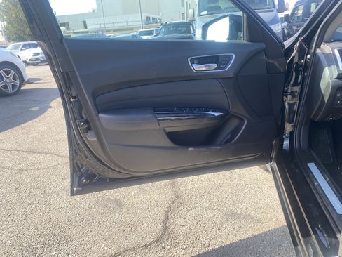 Used 2020 Acura TLX image 15