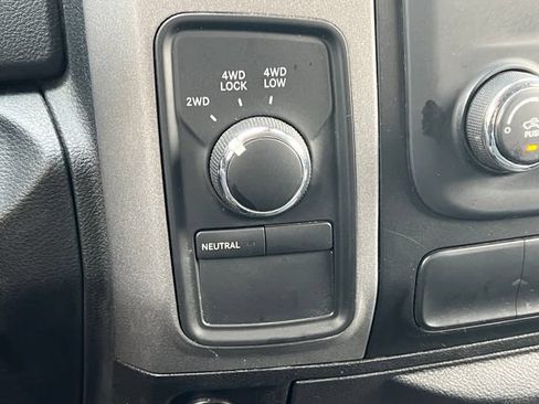 Used 2014 RAM 1500 Express AWD/4WD image 26