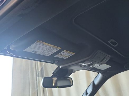 Used 2022 Nissan Frontier PRO-4X w/ Pro-4X Premium Package image 15