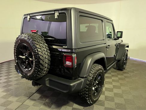 Used 2022 Jeep Wrangler Sport AWD/4WD image 7