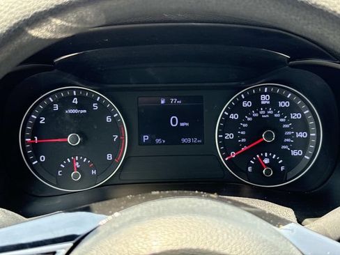 Used 2020 Kia Forte LXS FWD image 27