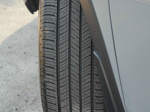 Used 2027 Honda HR-V Sport image 29