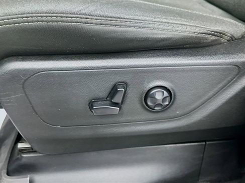 Used 2019 RAM 1500 Big Horn AWD/4WD image 19