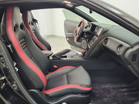 Used 2014 Nissan GT-R Black Edition AWD/4WD image 30