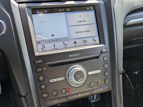 Used 2018 Ford Fusion Titanium image 20