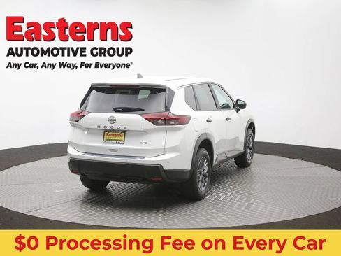 Used 2024 Nissan Rogue S AWD/4WD image 40