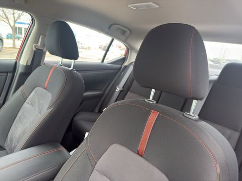 Used 2025 Nissan Sentra SR image 27