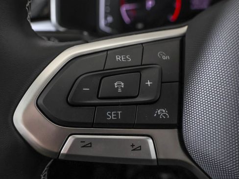 New 2026 Volkswagen Taos SEL image 24