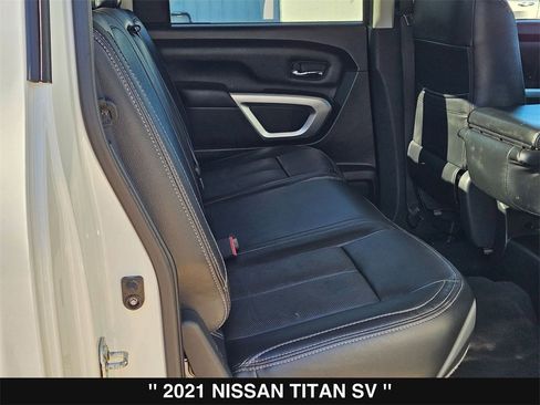 Used 2021 Nissan Titan SV w/ Accessory Utility Package image 25