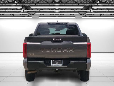Used 2022 Toyota Tundra SR5 AWD/4WD image 8