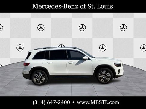 Certified 2026 Mercedes-Benz GLB 250 4MATIC image 2