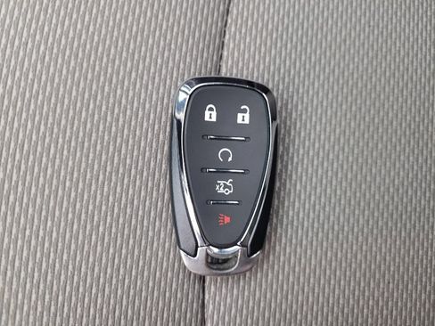 Used 2017 Chevrolet Cruze LT w/ Sun And Sound Package FWD image 32