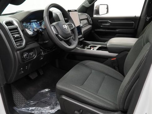 Used 2025 RAM 1500 Big Horn AWD/4WD image 17