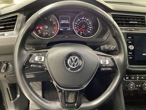 Used 2018 Volkswagen Tiguan SEL AWD/4WD image 7