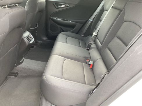 Used 2024 Chevrolet Malibu LT image 25