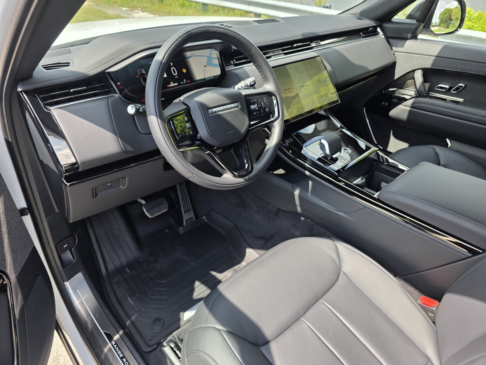 New 2026 Land Rover Range Rover Sport Dynamic SE AWD/4WD image 10