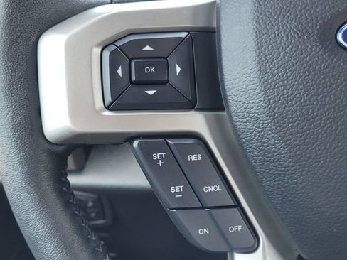 Used 2020 Ford F150 Lariat RWD image 21