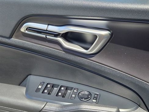 New 2026 Kia Sportage EX FWD image 15