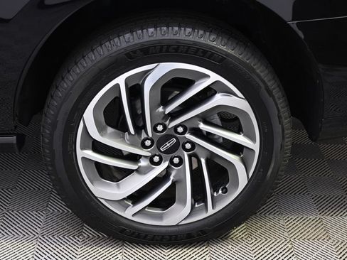 Used 2025 Lincoln Navigator Reserve AWD/4WD image 20