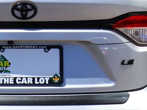Used 2022 Toyota Corolla LE w/ Carpet Mat Package (TMS) FWD image 20