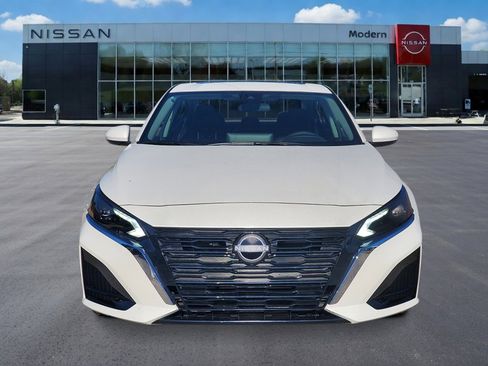 New 2026 Nissan Altima 2.5 SV FWD image 8