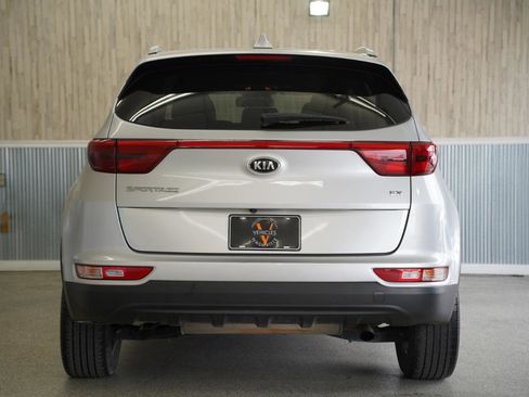 Used 2018 Kia Sportage EX image 9