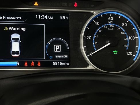 Used 2024 Nissan Leaf S image 15