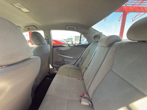 Used 2013 Toyota Corolla LE FWD image 21